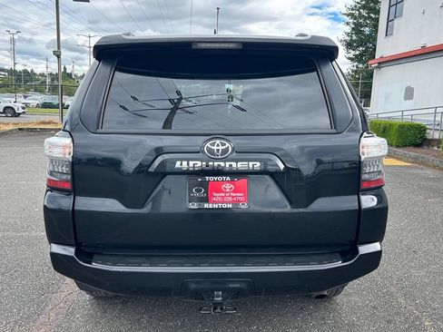 Certified 2024 Toyota 4Runner SR5 Premium w/ Moonroof Package AWD/4WD image 6
