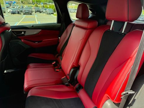 Used 2022 Acura MDX A-Spec image 7