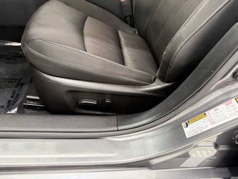 Used 2024 Nissan Altima 2.5 SV image 12