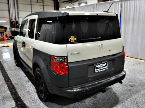 Used 2005 Honda Element EX image 4