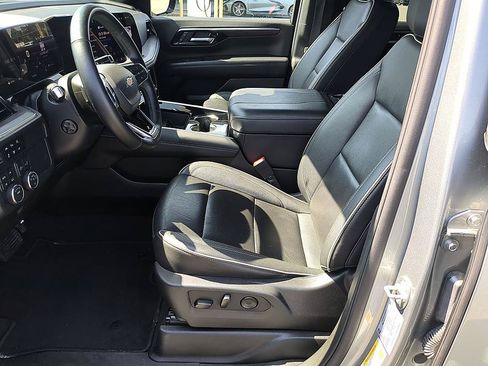 Certified 2025 Chevrolet Tahoe Premier AWD/4WD image 15