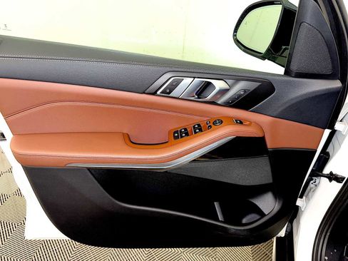 Certified 2023 BMW X5 xDrive40i w/ Premium Package image 11