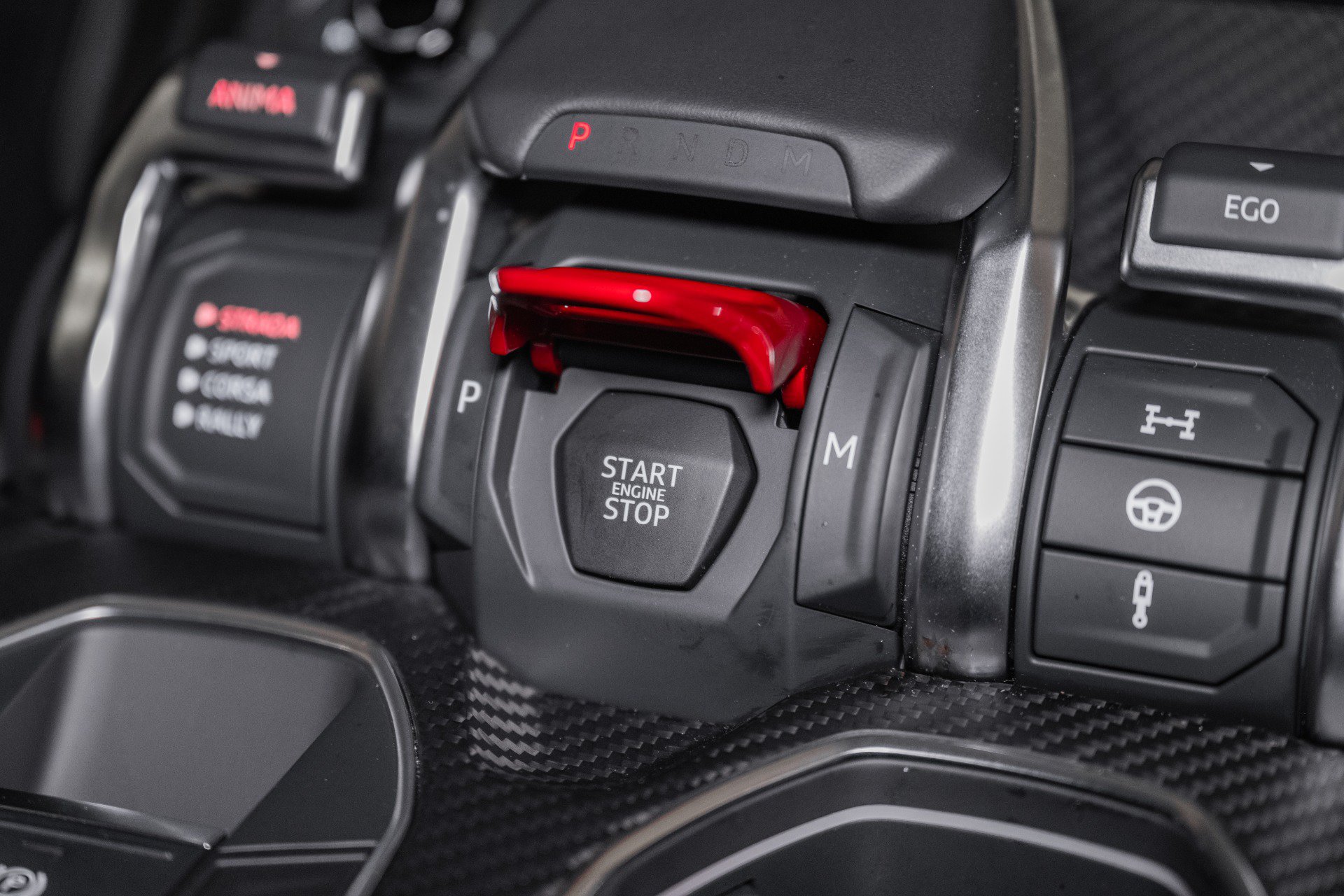 Used 2024 Lamborghini Urus Performante AWD/4WD image 44