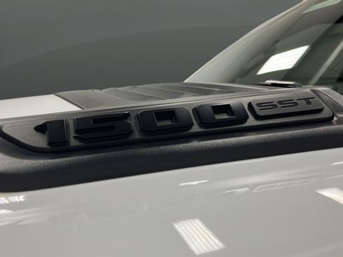 Used 2025 RAM 1500 Laramie w/ Night Edition AWD/4WD image 46