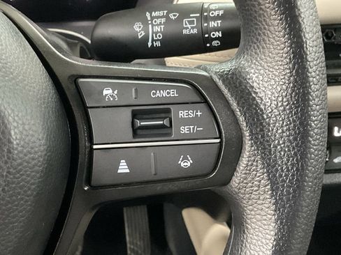 Certified 2024 Honda HR-V LX image 10