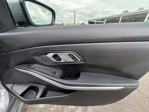 Used 2023 BMW 330i Sedan w/ Driving Assistance Package image 31