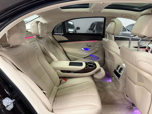 Used 2020 Mercedes-Benz S 560 Sedan image 34