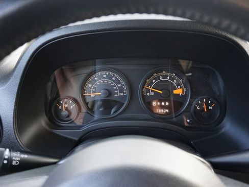 Used 2016 Jeep Patriot High Altitude AWD/4WD image 30