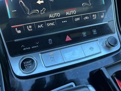 Used 2022 Audi A8 L 3.0T image 31