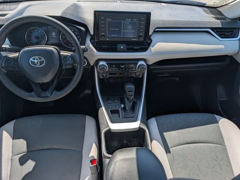 Used 2022 Toyota RAV4 XLE w/ Convenience Package AWD/4WD image 10