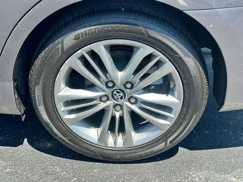 Used 2016 Toyota Camry SE FWD image 7