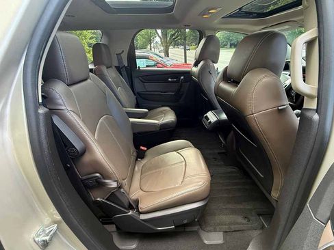 Used 2014 GMC Acadia SLT FWD image 12