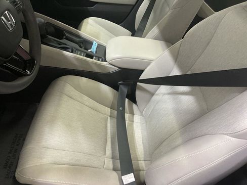 Certified 2023 Honda Accord EX image 11