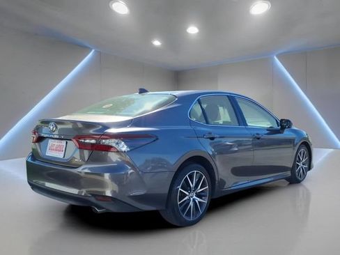 Certified 2023 Toyota Camry XLE FWD image 5