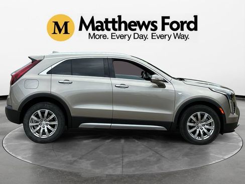Used 2023 Cadillac XT4 Premium Luxury w/ Cold Weather Package AWD/4WD image 6