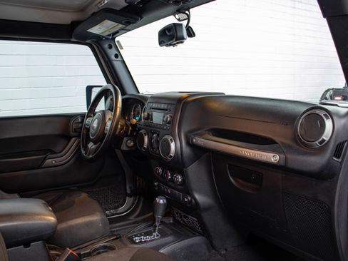 Used 2016 Jeep Wrangler Unlimited Sport w/ Quick Order Package 24S image 16