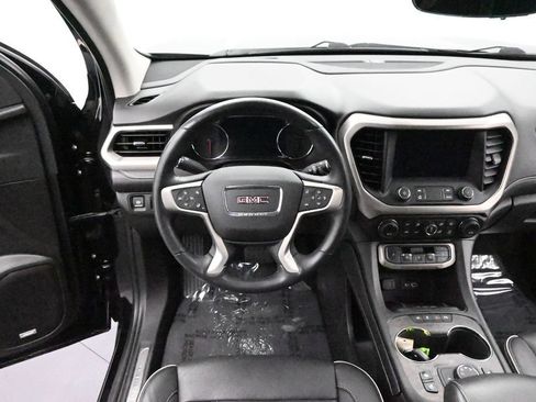 Used 2022 GMC Acadia Denali w/ Denali Ultimate Package AWD/4WD image 18