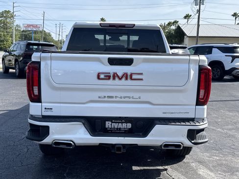 Used 2022 GMC Sierra 1500 Denali AWD/4WD image 8