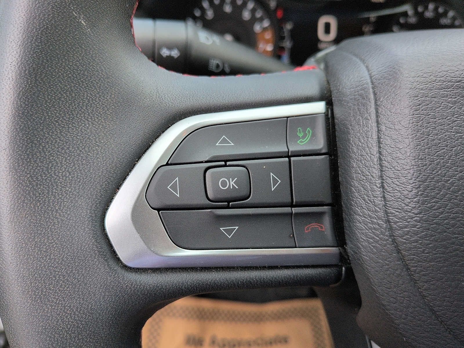 Used 2025 Jeep Compass Trailhawk AWD/4WD image 15