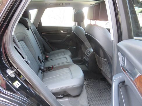 Used 2020 Audi Q5 2.0T Premium w/ Convenience Package AWD/4WD image 20