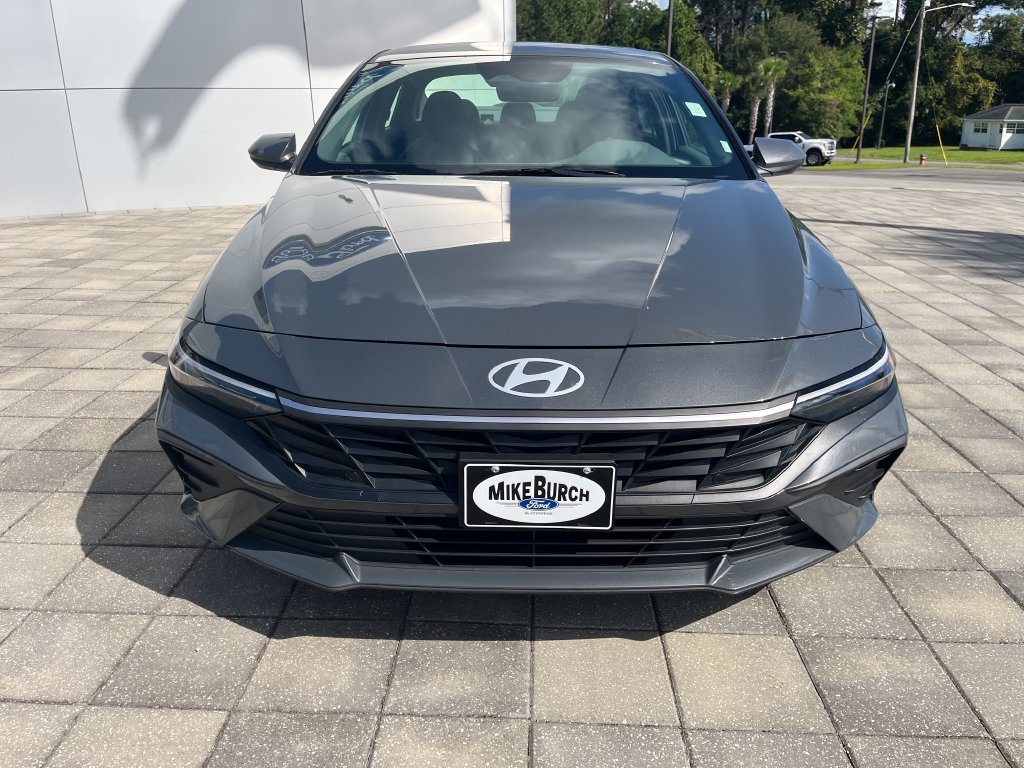 Used 2024 Hyundai Elantra SEL FWD image 9