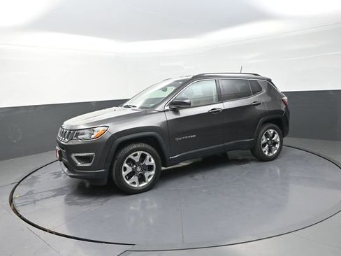 Used 2021 Jeep Compass Limited image 43