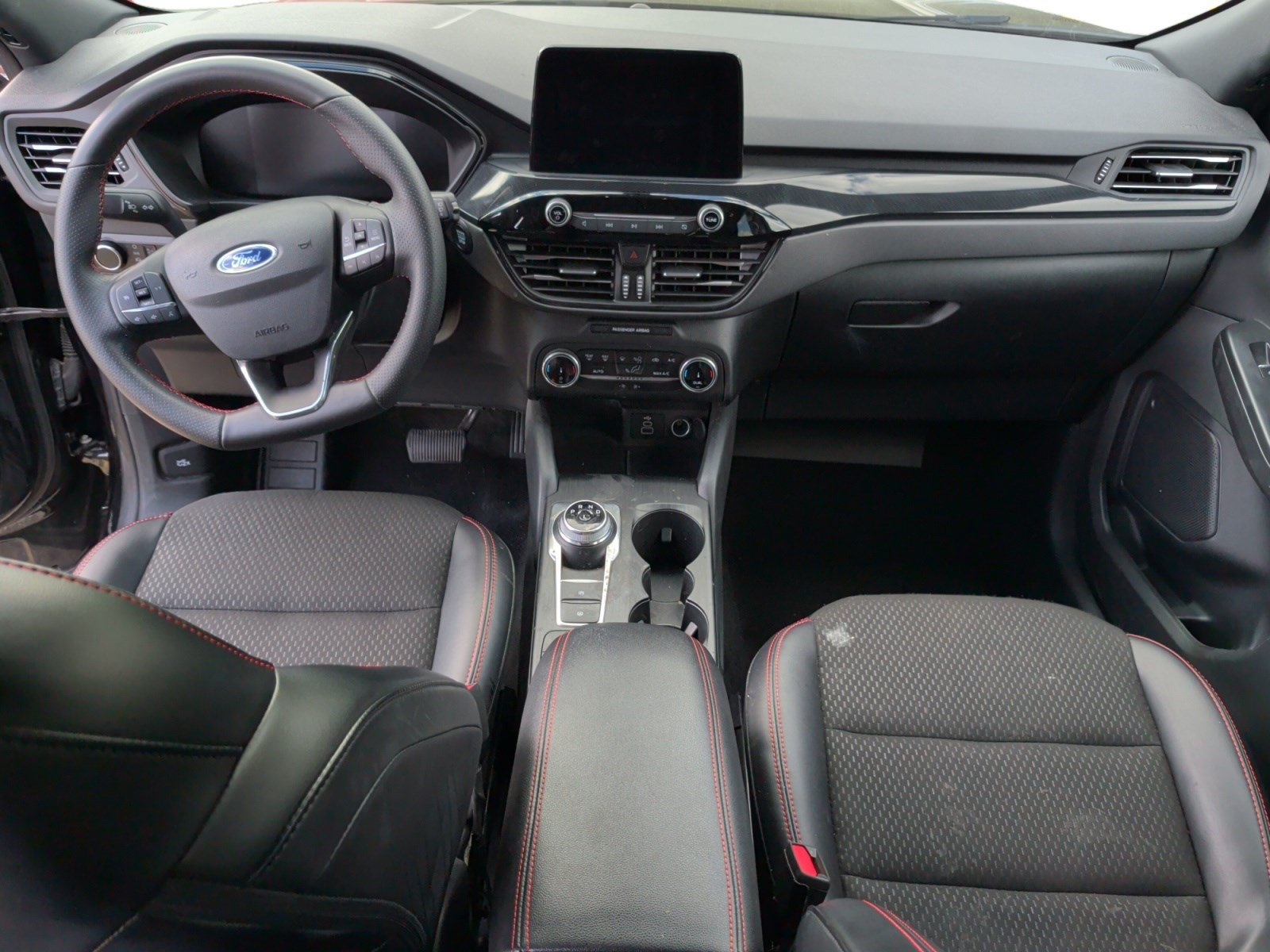 Certified 2025 Ford Escape ST-Line AWD/4WD image 21