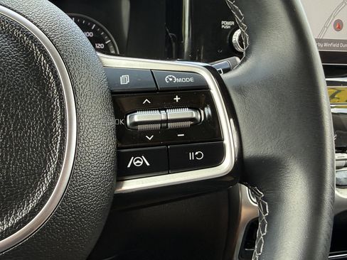 Used 2023 Kia Sorento S w/ Panoramic Sunroof Package FWD image 24