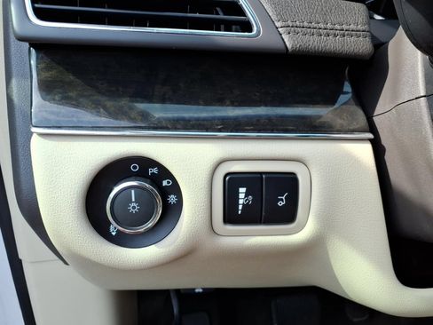 Used 2015 Lincoln MKT AWD w/ Equipment Group 201A image 19