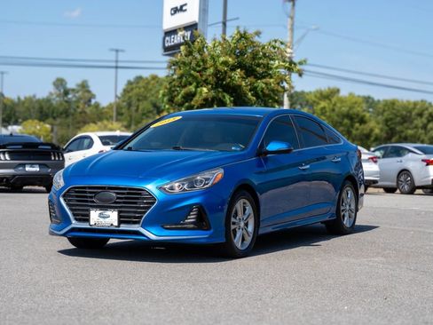 Used 2018 Hyundai Sonata Limited w/ Cargo Package FWD image 3