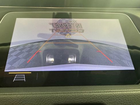 Used 2019 Cadillac XT4 Luxury w/ Cold Weather Package image 21