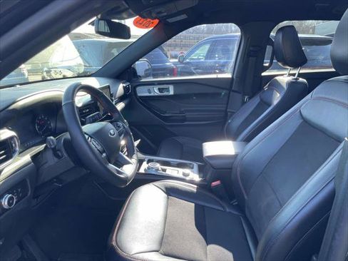 Used 2023 Ford Explorer ST-Line w/ Class IV Trailer Tow Package image 13