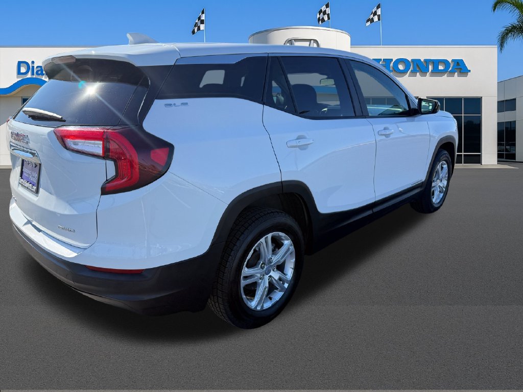 Used 2024 GMC Terrain SLE AWD/4WD image 6