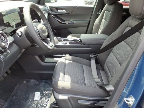 New 2026 Chevrolet Equinox LT FWD image 6