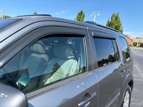 Used 2013 Honda Pilot Touring image 12