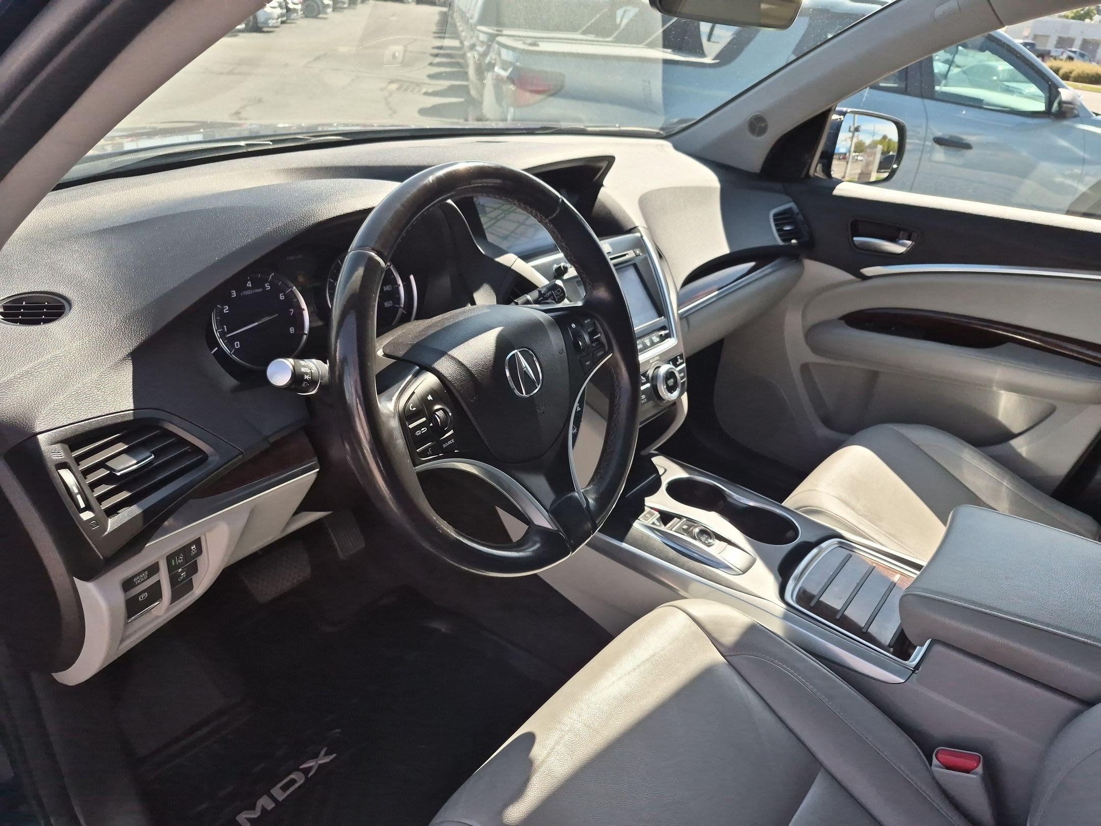 Used 2018 Acura MDX w/ Technology Package AWD/4WD image 15