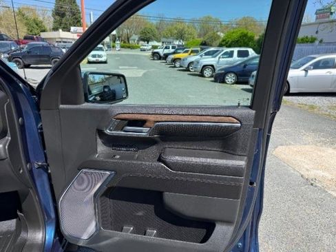 Used 2023 Chevrolet Silverado 1500 High Country w/ High Country Premium Package image 5