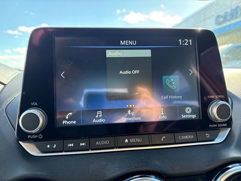 Used 2024 Nissan Sentra SV image 24