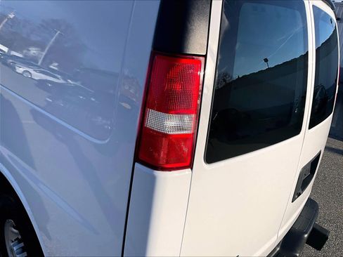 Used 2024 Chevrolet Express 2500 w/ Driver Convenience Package image 30
