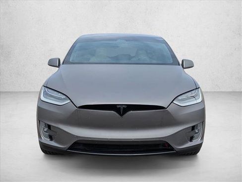 Used 2020 Tesla Model X Long Range AWD/4WD image 2