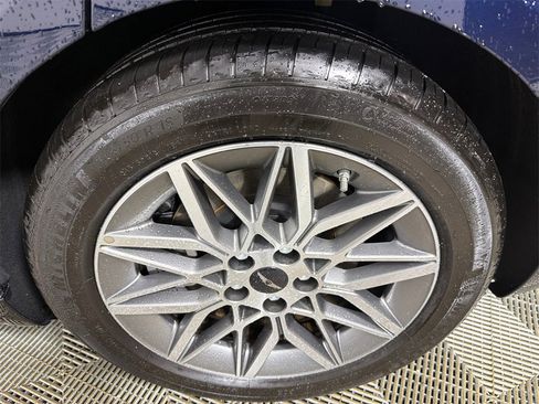 Used 2025 Genesis G80 2.5T image 20