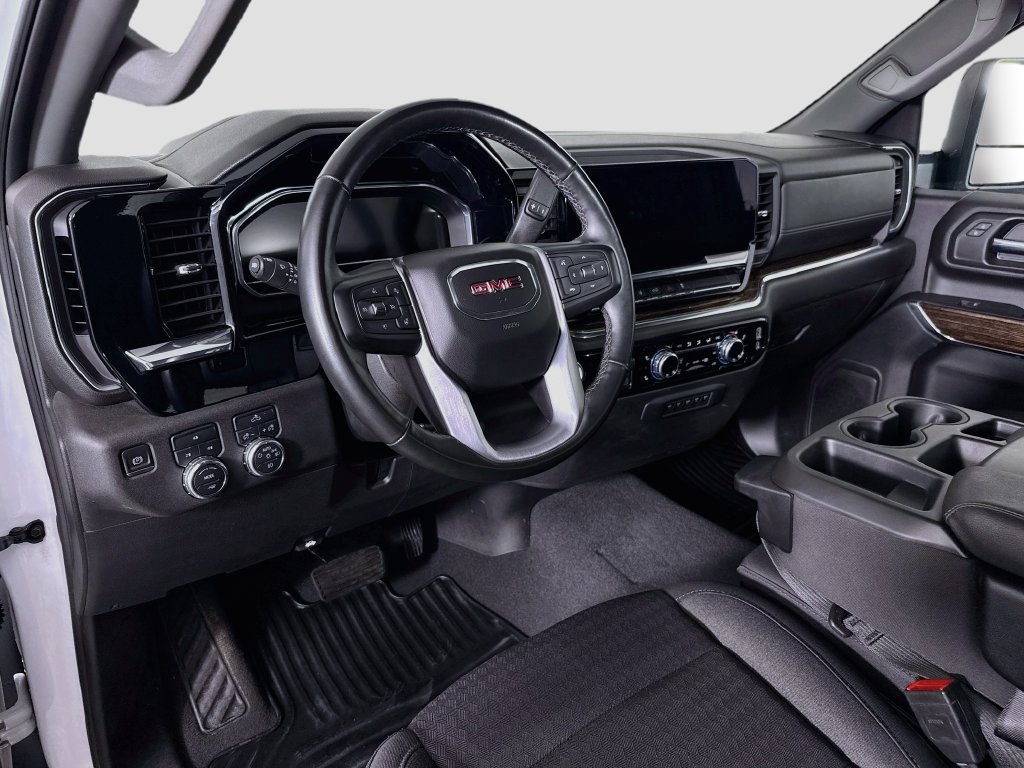 Used 2024 GMC Sierra 2500 SLE w/ SLE Convenience Package AWD/4WD image 9
