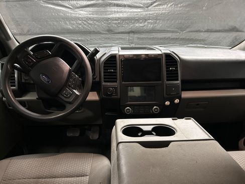 Used 2018 Ford F150 XLT AWD/4WD image 11