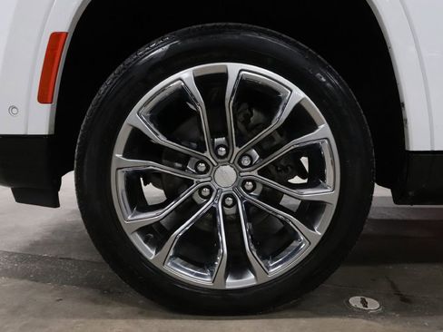 Used 2023 Jeep Grand Wagoneer Series II w/ Premium Group II image 33