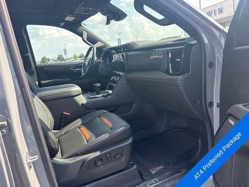 Used 2025 GMC Sierra 1500 AT4 w/ Technology Package AWD/4WD image 7