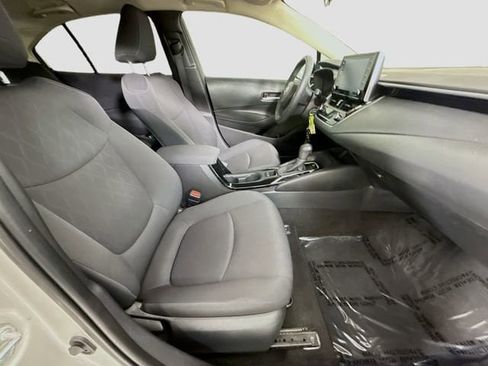 Certified 2021 Toyota Corolla LE FWD image 25