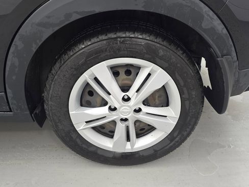 Certified 2021 Nissan Kicks S image 30