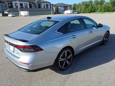 Certified 2025 Honda Accord Sport image 9