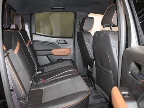 Used 2023 GMC Canyon AT4 w/ Technology Package AWD/4WD image 11