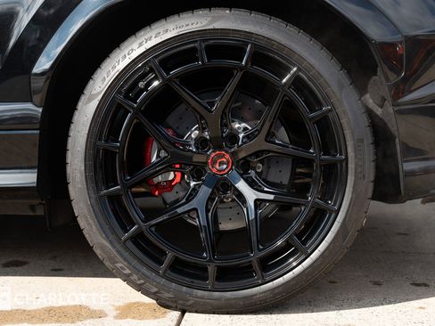 Used 2024 Lamborghini Urus S image 12